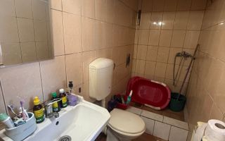 Apartament 2 cam in Vila etaj 1 + pod + curte 34 mp Campina - Poză 9