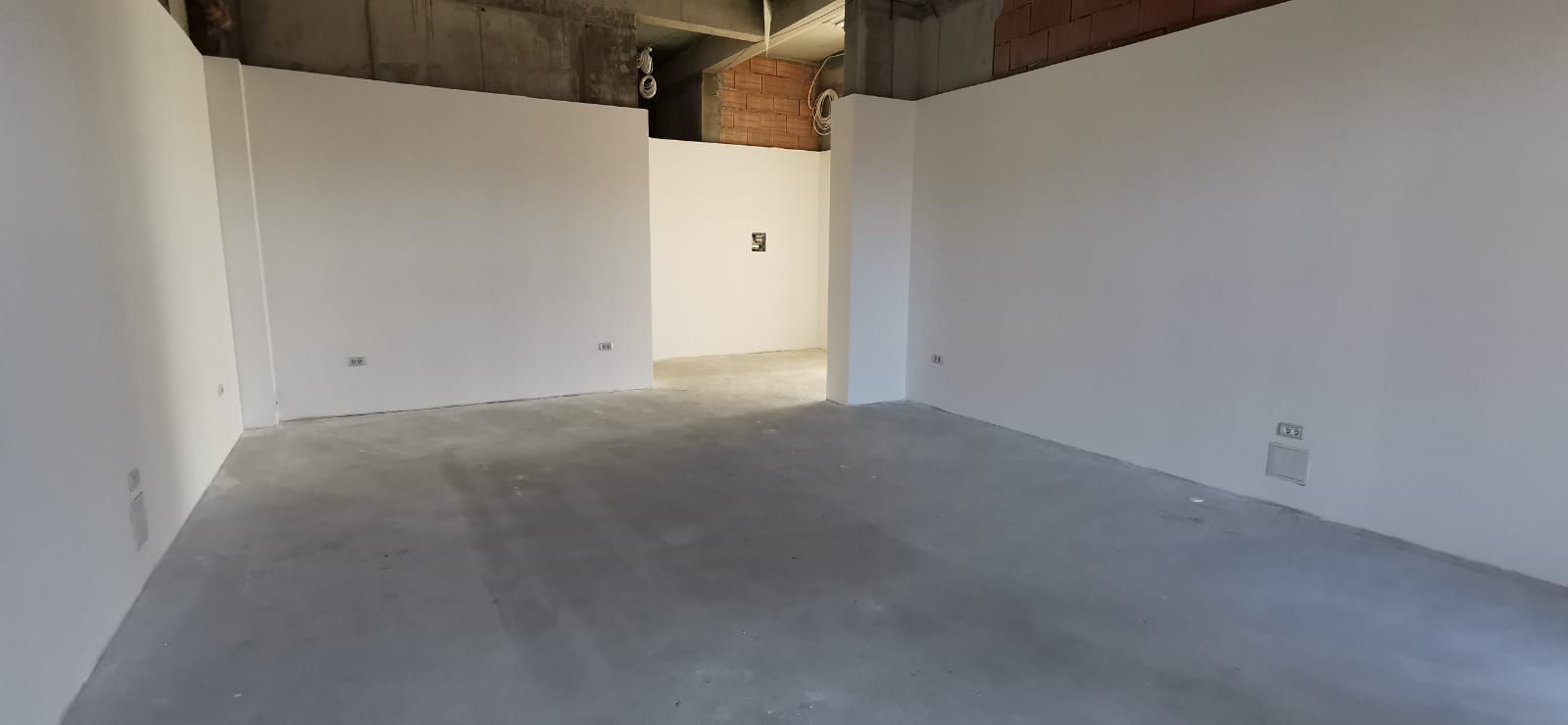 Spațiu comercial de 77 mp, Adora Park. - Poză 4
