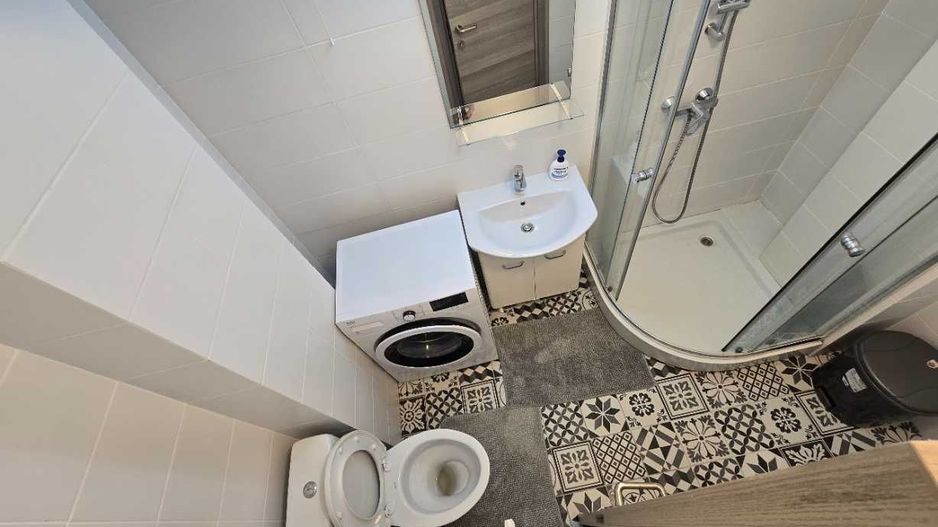 Aparament cu curte de inchiriat Tei - Poză 4