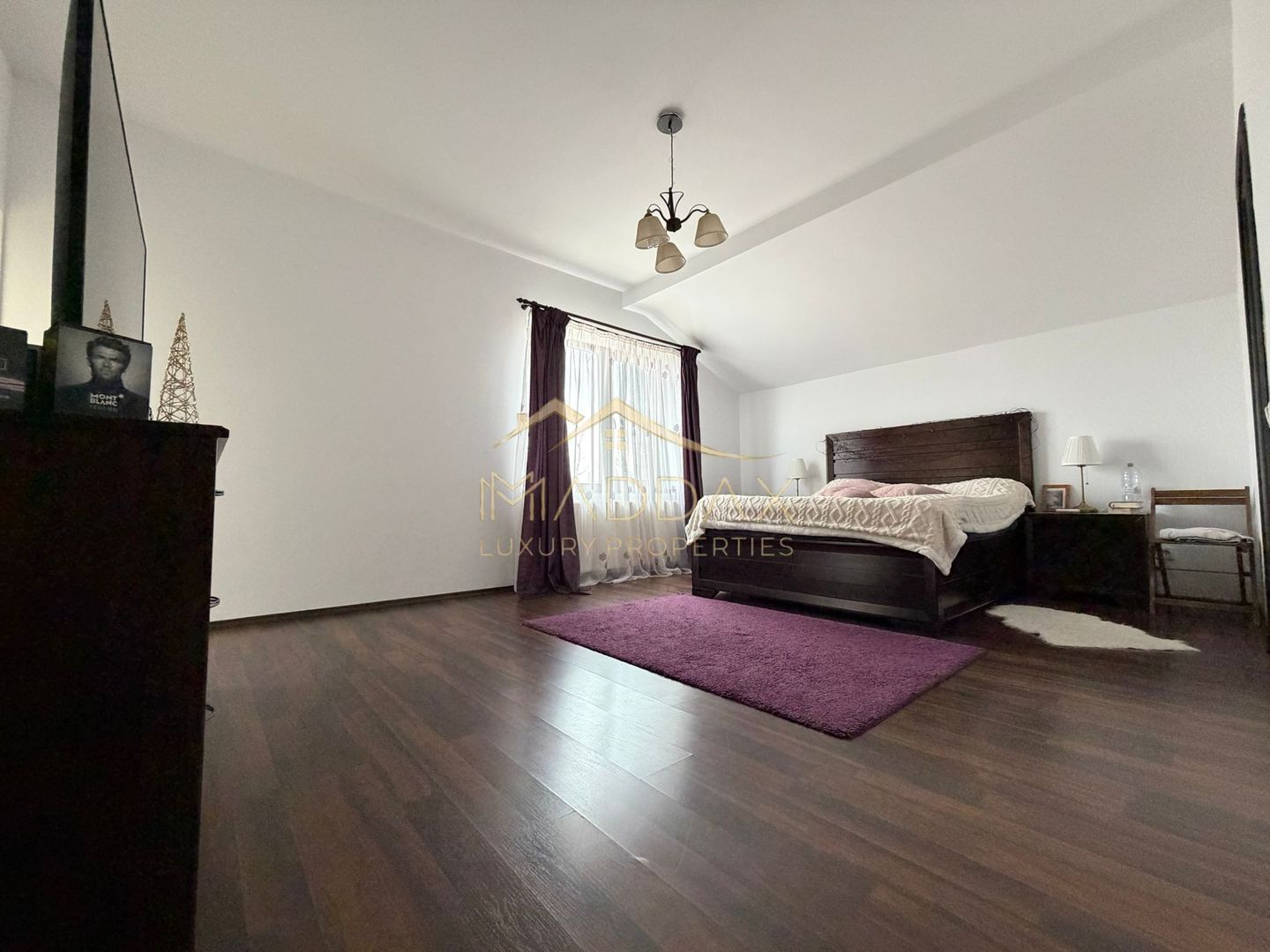 Vila spatioasa cu vedere spre lac Corbeanca - Poză 43