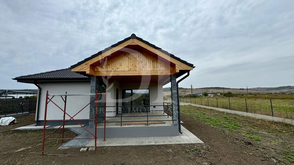 Casa semifinisată | teren liber 675 mp  | Zona Jucu - Poză 15