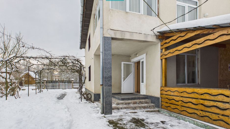 Casă cu etaj Căpâlnaş - Poză 5