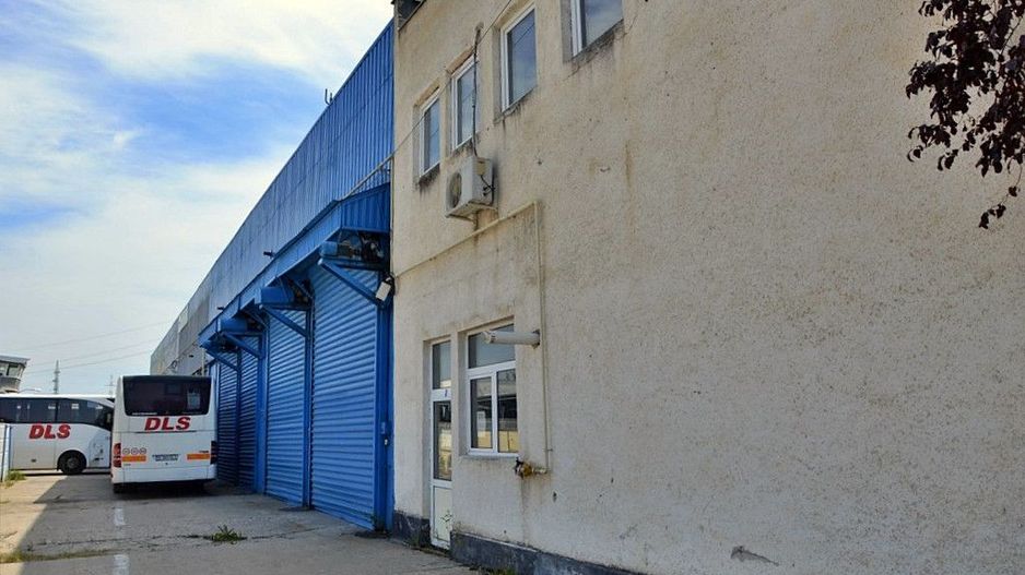 Mioveni - Hala, birouri, anexe, platforma De Inchiriat - Poză 2