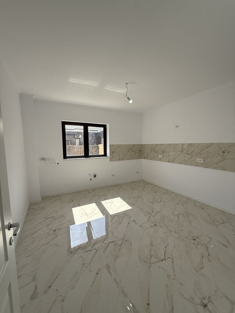 Casa tip duplex P+1+Pod | Tunari - Poză 3