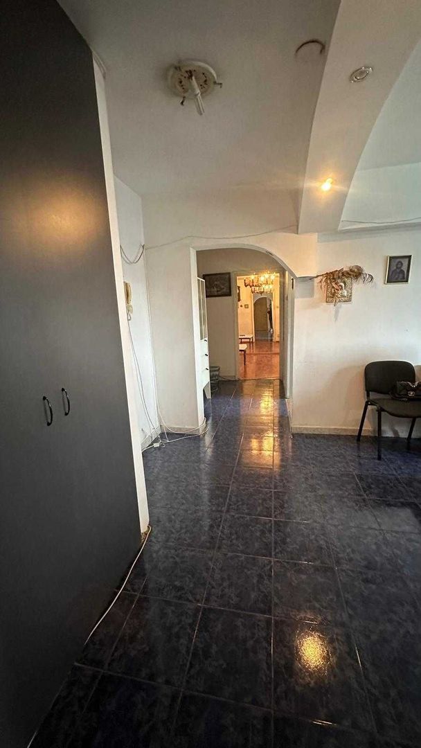 Apartament 4 camere Teiul Doamnei – vedere panoramică, bloc reabilitat 2022 - Poză 5