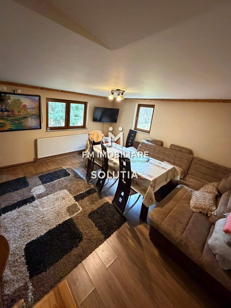 Casă de  vânzare cu vedere panoramică - Poză 14