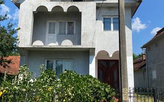 Casa in inima localitatii Certeze - Poză 1