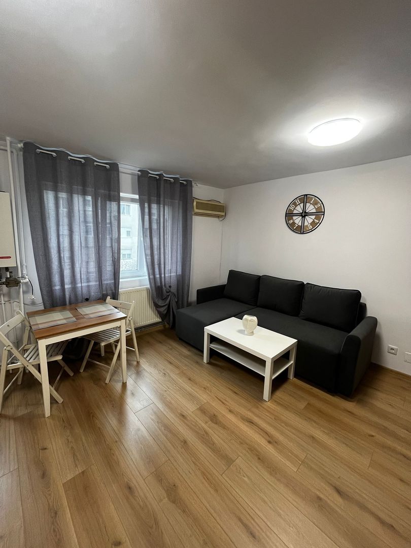 Apartament 2 camere Vitan, centrală proprie, mobilat complet, etaj 3 - Poză 1