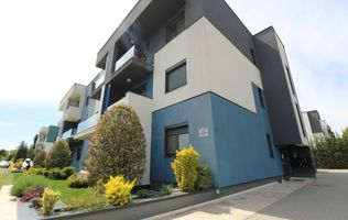 Bloc nou, loc de parcare, zona Aradului/str. LInistei