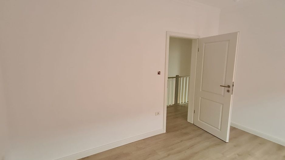 Proiect deosebit la 5 minute de Iulius Town - Poză 29