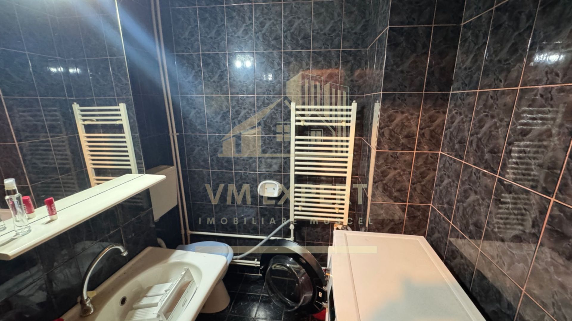 APARTAMENT 3 CAMERE DECOMANDAT PARTER VIȘOI CAMPULUNG - Poză 6