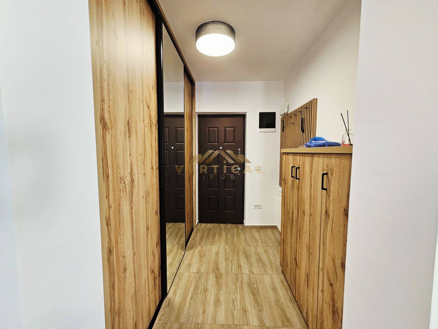Casa parter mobilata si utilata - comuna Berceni - Poză 6