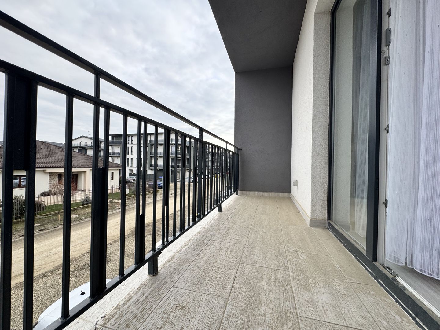 Luminos și modern: Apartament cu 3 camere în Braytim - Poză 29