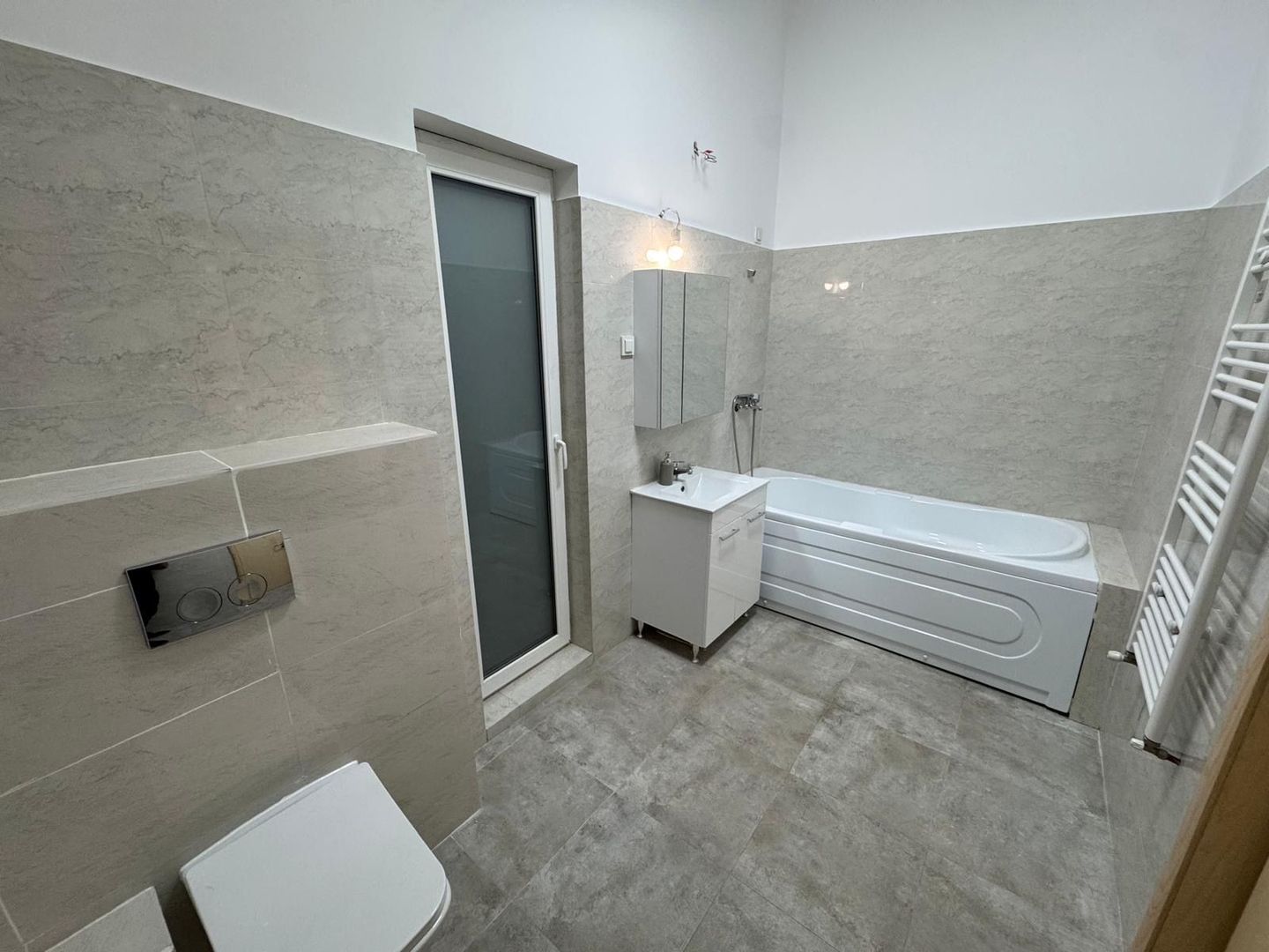 Casă tip Duplex 5 camere | 3 băi | 2 terase | 2 locuri de parcare - Poză 3