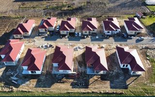 Casa de vanzare-Martinesti,Odoreu, Jud. Satu Mare - Poză 4