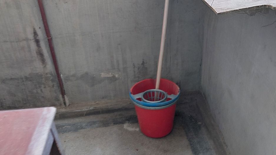 Aprtament 2 cam, Tig 1,et 3 si  un garaj mare langa bloc - Poză 9