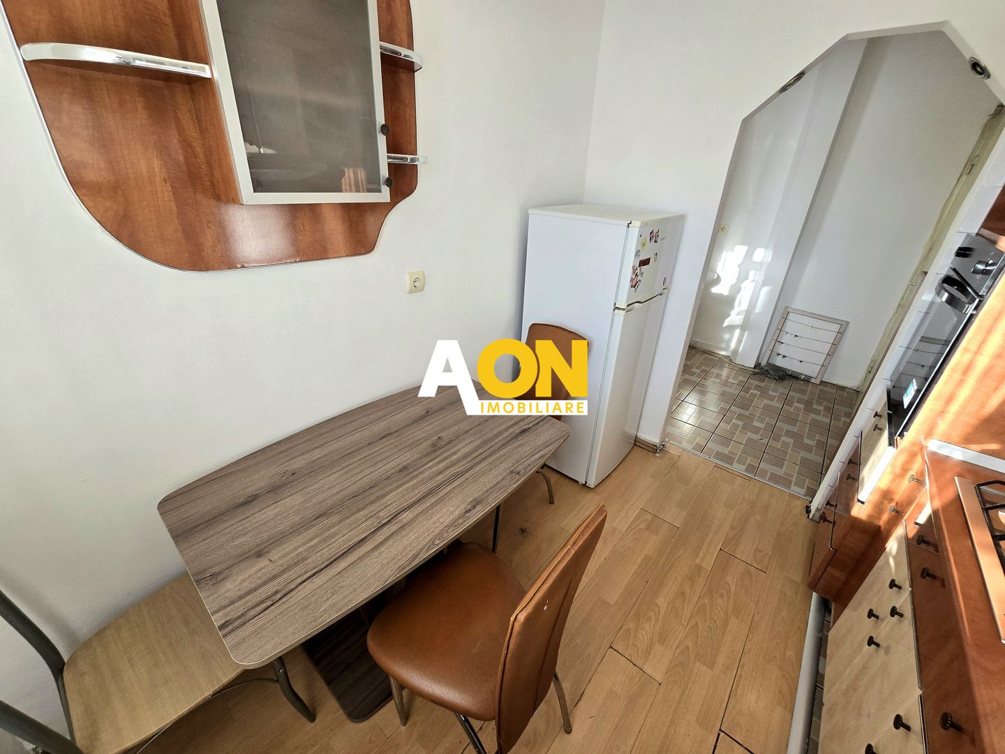 Apartament cu 2 Camere, Complet Mobilat, Zona Cetate - Poză 2