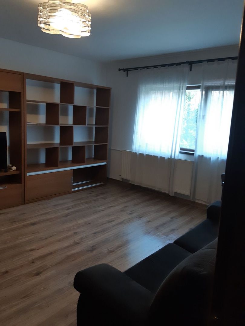 AP. 2 CAMERE - EROII REVOLUTIEI, MASINA SE SPALAT VASE, METROU - Poză 3