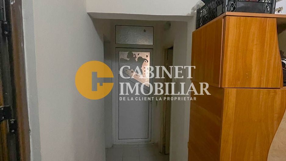 Apartament 4 camere decomandat - Poză 8
