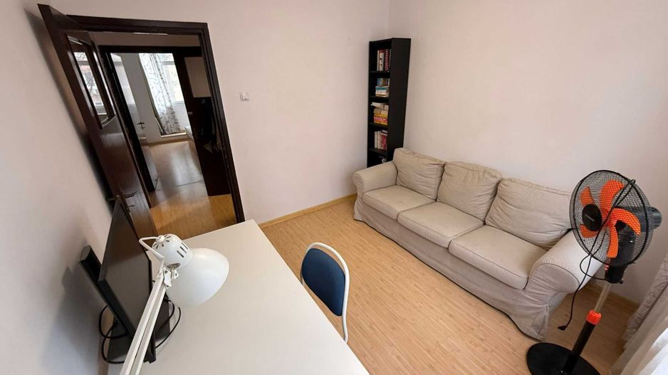 De vanzare Apartament 3 camere Drumul Taberei - Poză 1