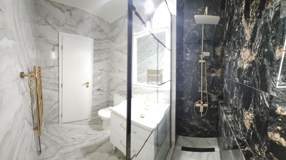 Apartament 3 camere,2 bai,70 mp,bloc izolat ,cartier,Tudor - Poză 18