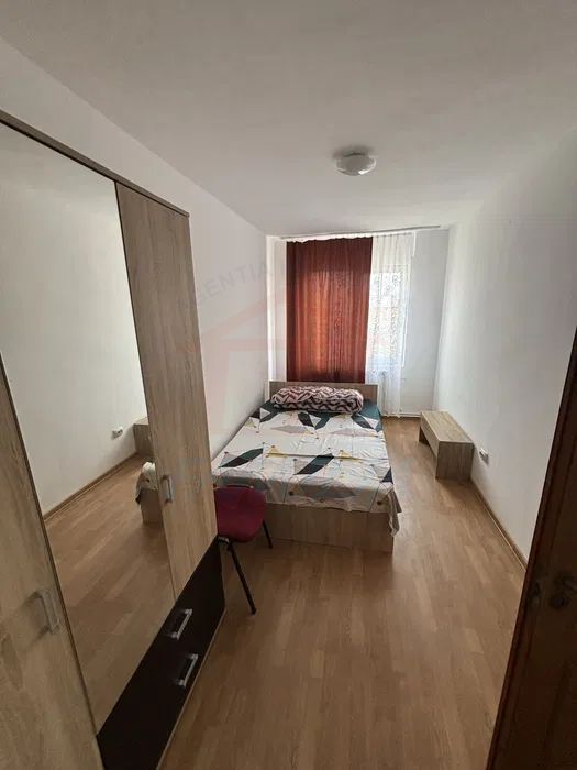Vanzare apartament cu 3 camere, Ultracentral, pret 83.000 EURO, sup.68 - Poză 5