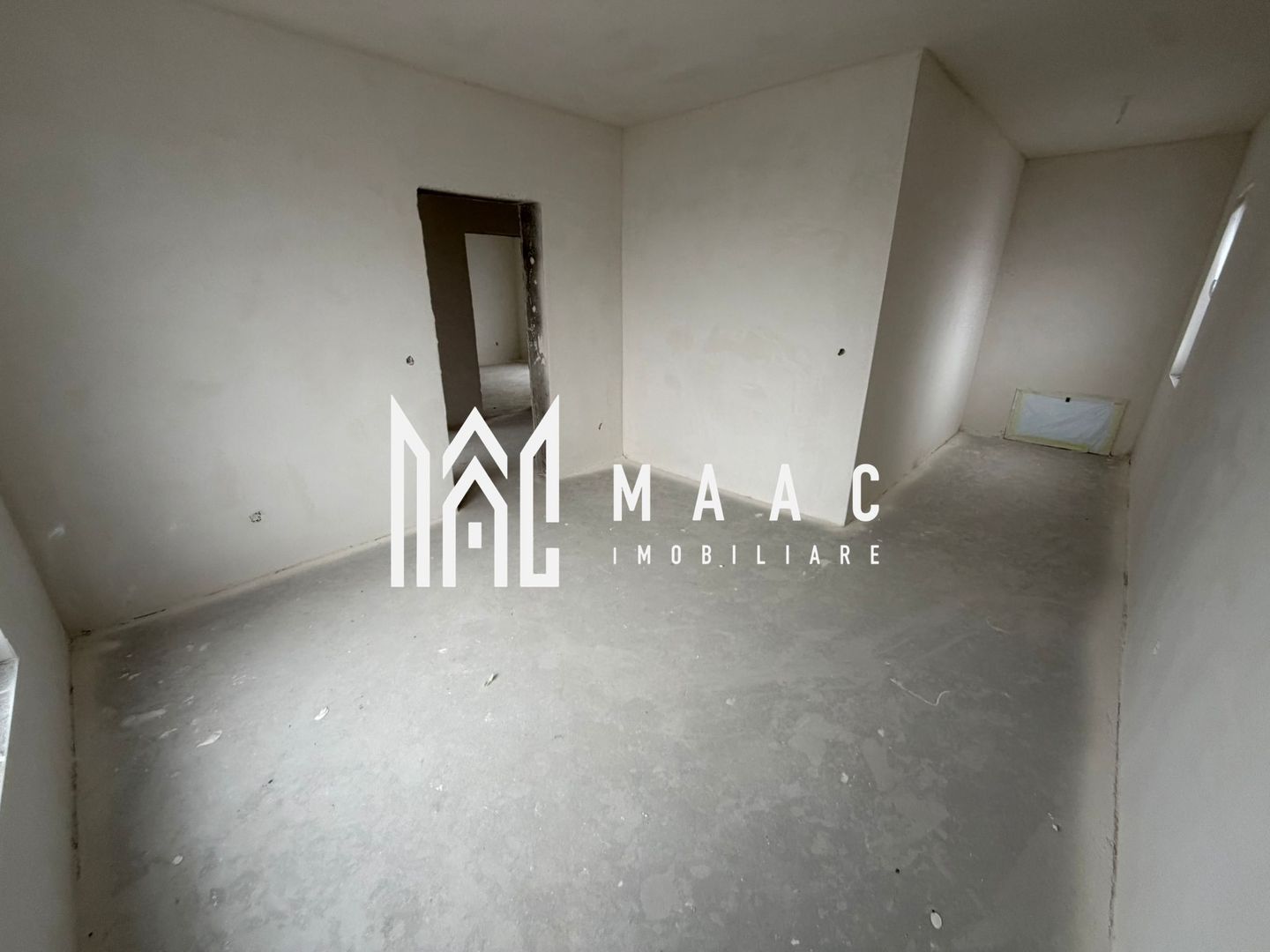 Casă Tip Duplex | 4 Camere | 2 Balcoane | Terasă | Șura Mică - Poză 5