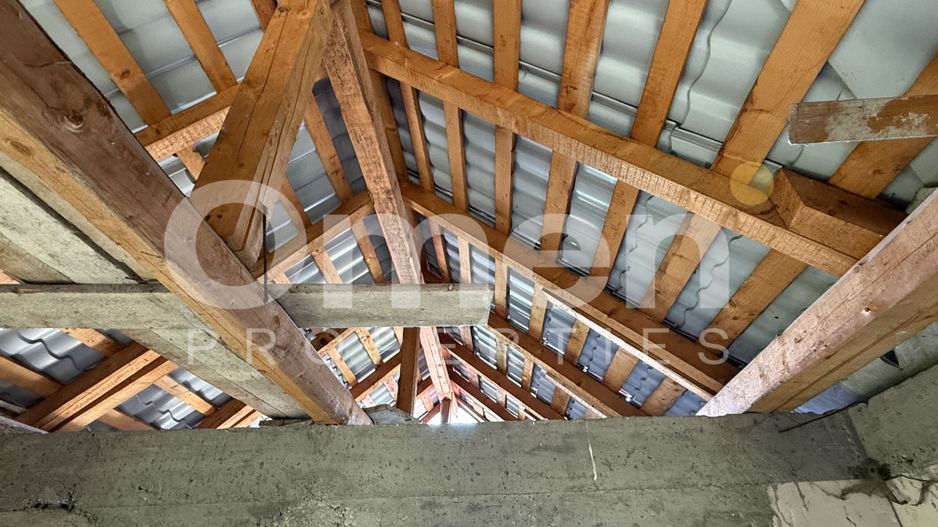 Casă cu potențial imens P+M, teren 7,91 ari, zonă liniștită, Ocna Șugatag. - Poză 9