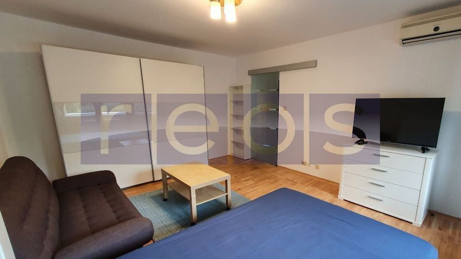 VANZARE GARSONIERA | VEDERE SPATE | ZONA DECEBAL - Poză 1