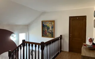 Case cu 7 camere, curte proprie + spălătorie, în Sighetu Marmației - Poză 18