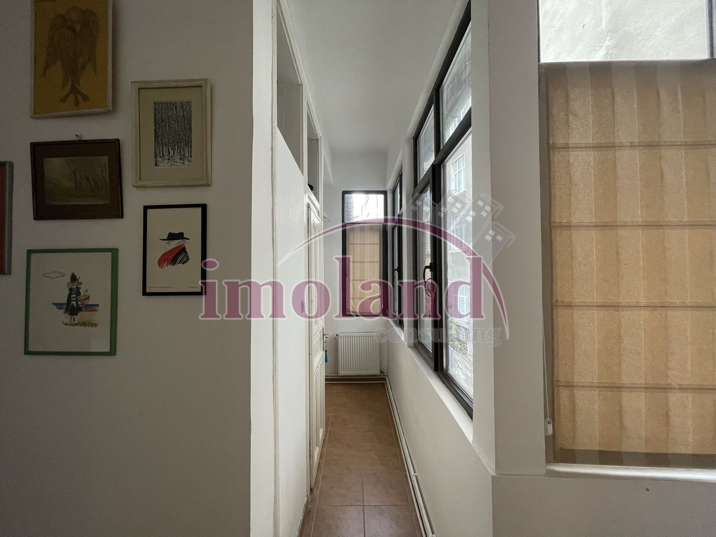 Apartament spectaculos de 4 camere într-o vilă cu farmec istoric pta Victoriei - Poză 12