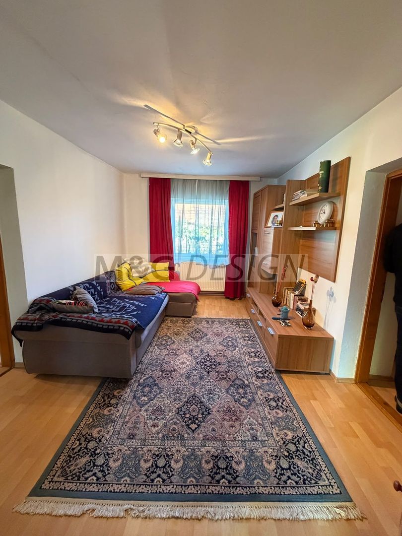 Casa nemteasca 4 camere Uivar - Poză 5