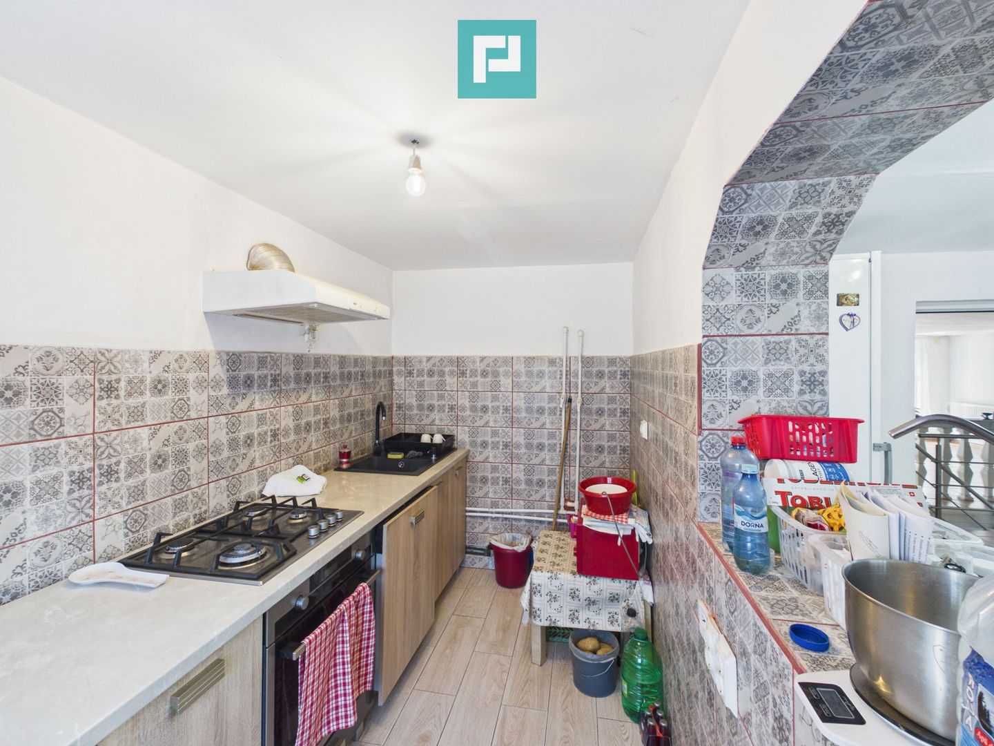 Casă retrasă Pișchia – 4 camere, teren 920 mp - Poză 8