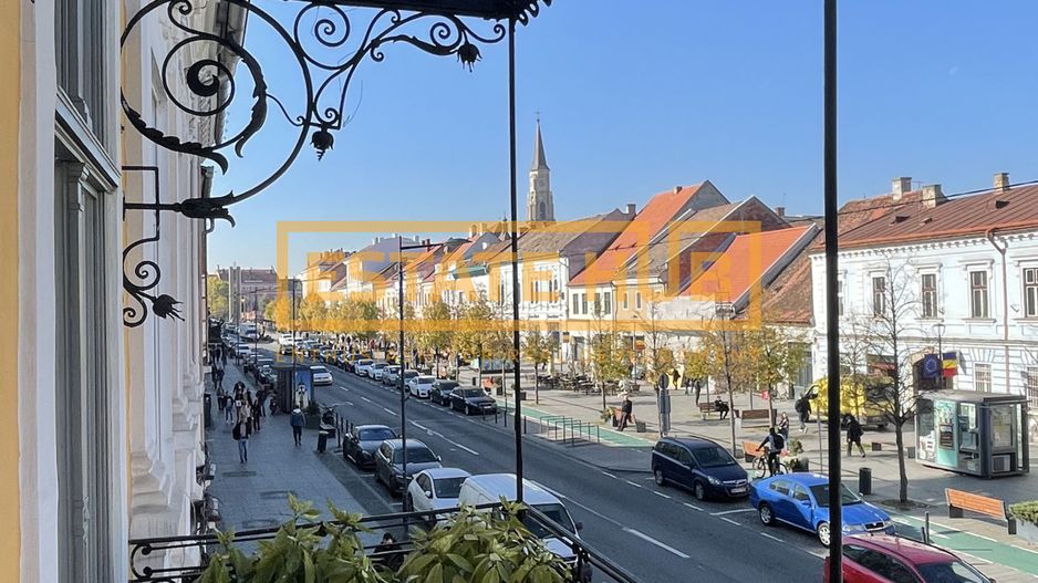 Apartament spectaculos de 125 mp in centrul istoric pe Str. Eroilor - Poză 28