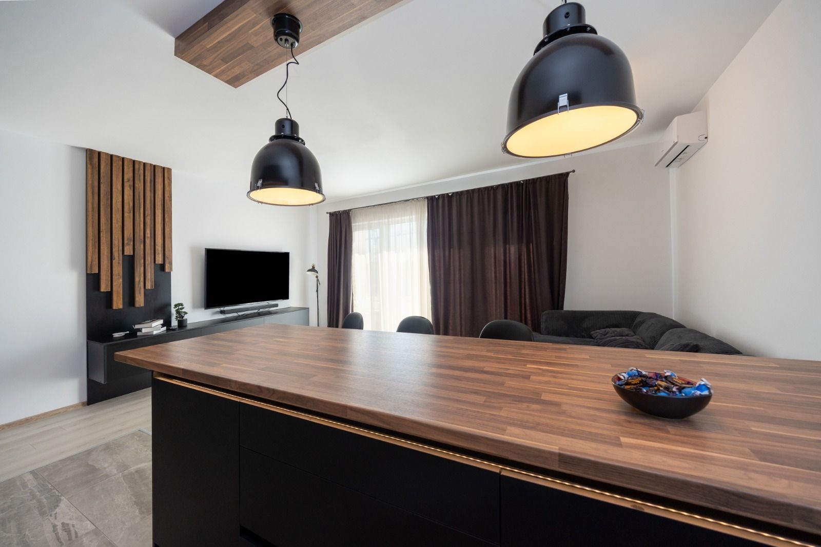 Apartament Alphaville cu vedere superba spre Tampa - Poză 5