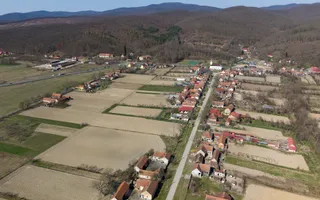 Loc de casă în Odvoș - Conop 3000mp - Poză 27