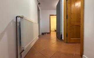 APARTAMENT DE VANZARE! VIS PE BULEVARDUL CASTANILOR! - Poză 9