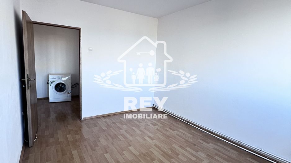 Apartament 2 camere,bloc cu lift, Str. Oștirii/Mihai Viteazul/N.Iorga - Poză 14