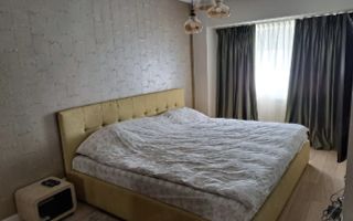 Apartament Piata Victoriei // Bloc BCR - Poză 2