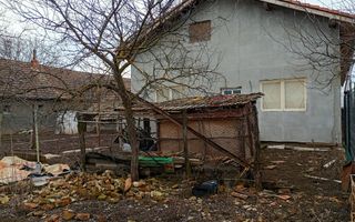 Casa Individuala Suprafete Generoase, Teren Mare, La Rosu - Poză 4