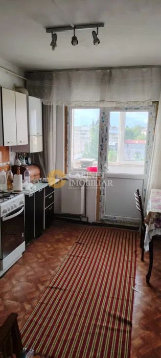 Etaj 3 Apartament 3 Camere Decomandat Nicolina-Frumoasa Bloc 1989 - Poză 3