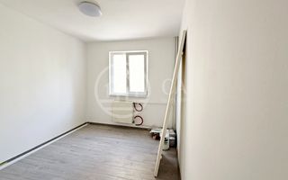 Garsonieră de vânzare in zona Rogerius, Oradea - Poză 1