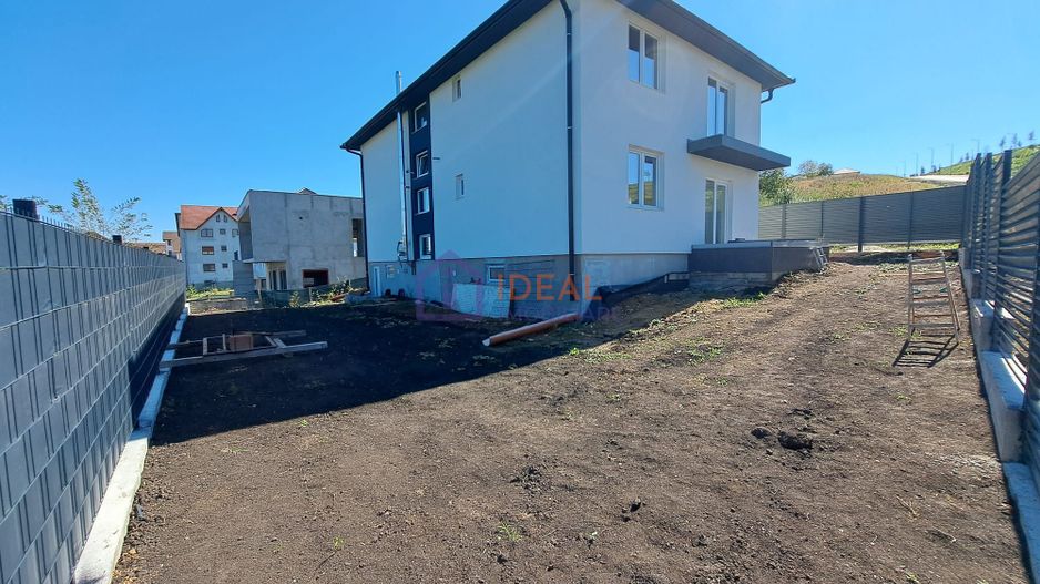 Casa Individuala LA CHEIE cu 250 mp utili, zona Strand - Poză 5