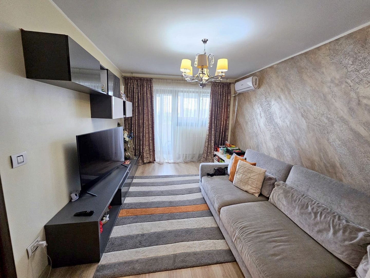 Apartament 2 camere decomandat de vânzare – Mazepa – 57 mp - Poză 3