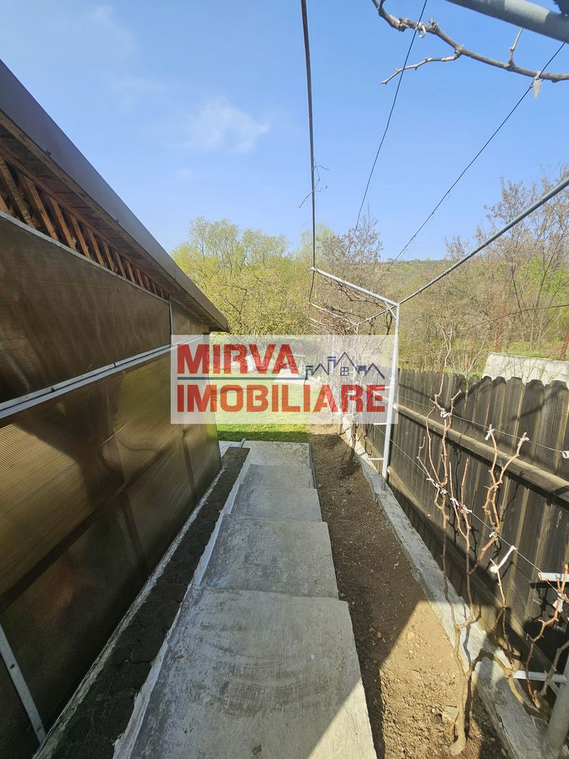 🏡 VILĂ ELEGANTĂ CU PRIVELIȘTE DEOSEBITĂ – VALENII DE MUNTE - Poză 12