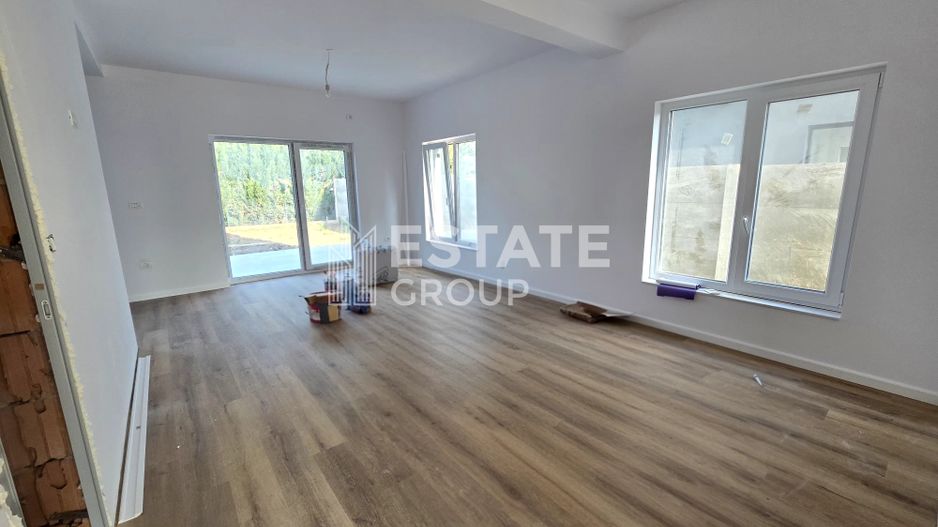 Duplex cu 5 camere despartit prin camera tehnica in Dumbravita - Poză 1