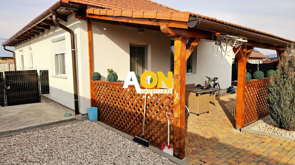 Casa 3 camere, mobilata, utilata, 448 mp teren, Partos - Poză 2