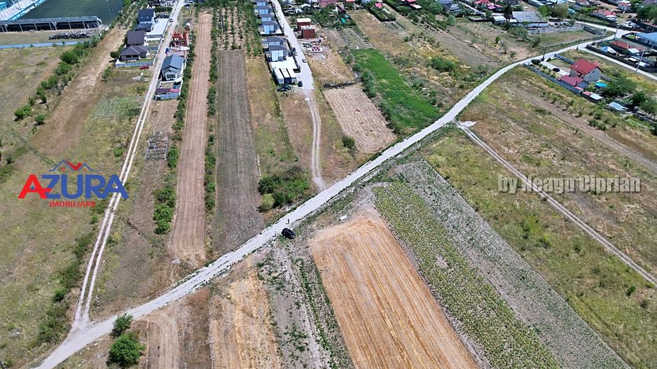 Vând teren intravilan în Bradu - 500 mp - Poză 1