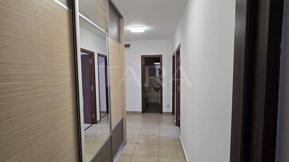 Apartament cu 3 camere, 76 mp, 2 balcoane, zona Baciu. - Poză 4