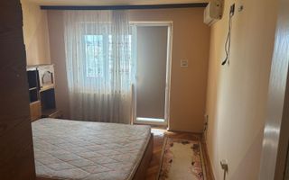 Apartament 3 camere de vanzare - Poză 1